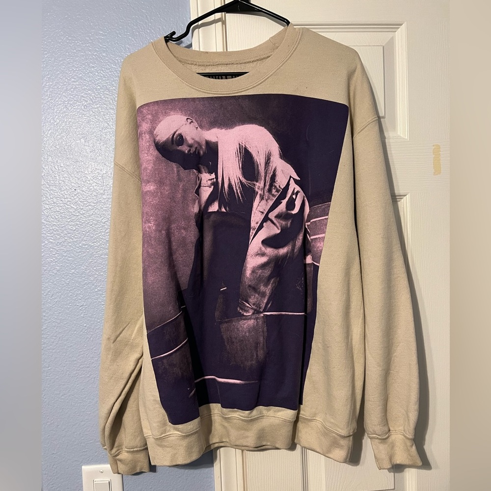 Ariana Grande sweetener your crewneck